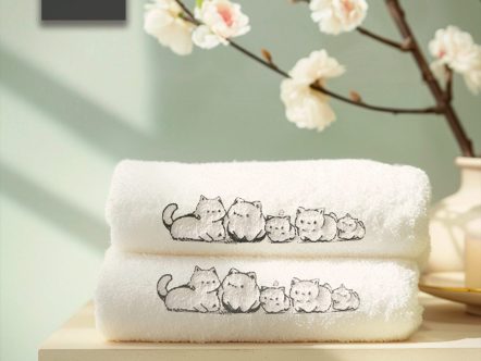 Gatos bebé 2 Toallas de baño (140x70cm)